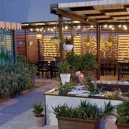 La Lanterna Hotel