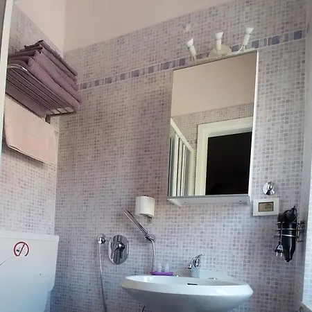 La Lanterna 2*