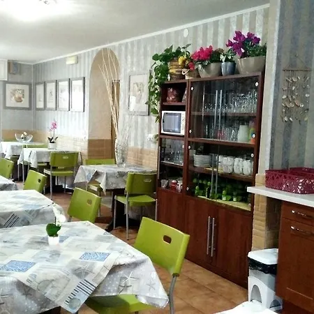 Ξενοδοχείο La Lanterna 2*