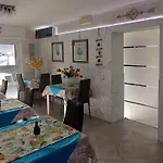 Ξενοδοχείο La Lanterna 2*
