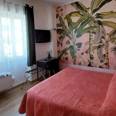 La Lanterna 2* Pietra Ligure