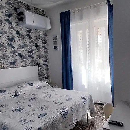 Hotel La Lanterna 2*