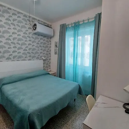 Ξενοδοχείο La Lanterna 2*