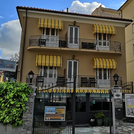 La Lanterna Hotell