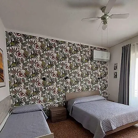 La Lanterna 2*