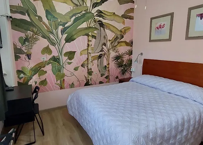 La Lanterna Otel Pietra Ligure