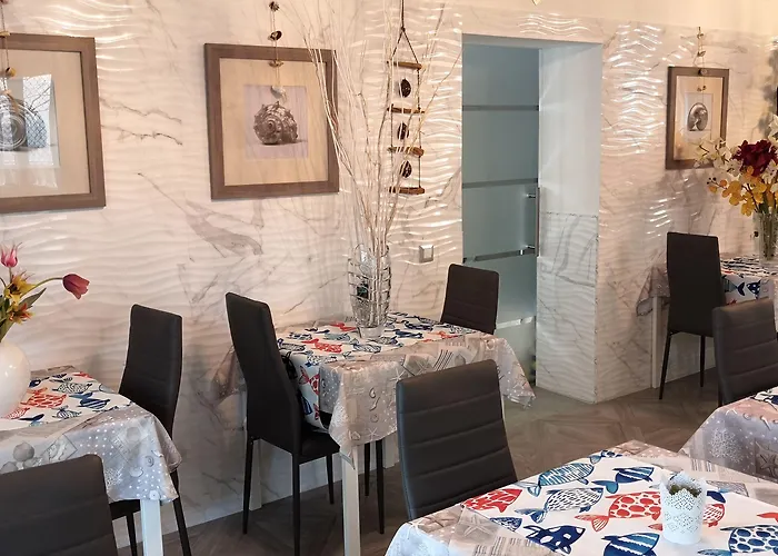 Otel La Lanterna Pietra Ligure